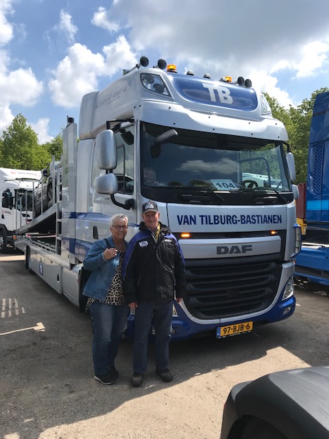 Wens op wielen - truck convooi