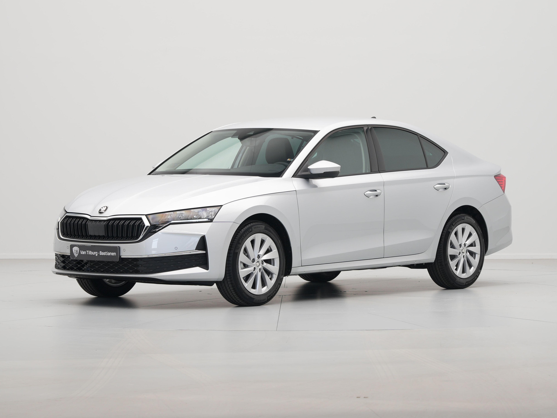 Škoda - Octavia Hatchback Octavia 1.5 TSI e-TEC MHEV DSG-7 First Edition - 2024