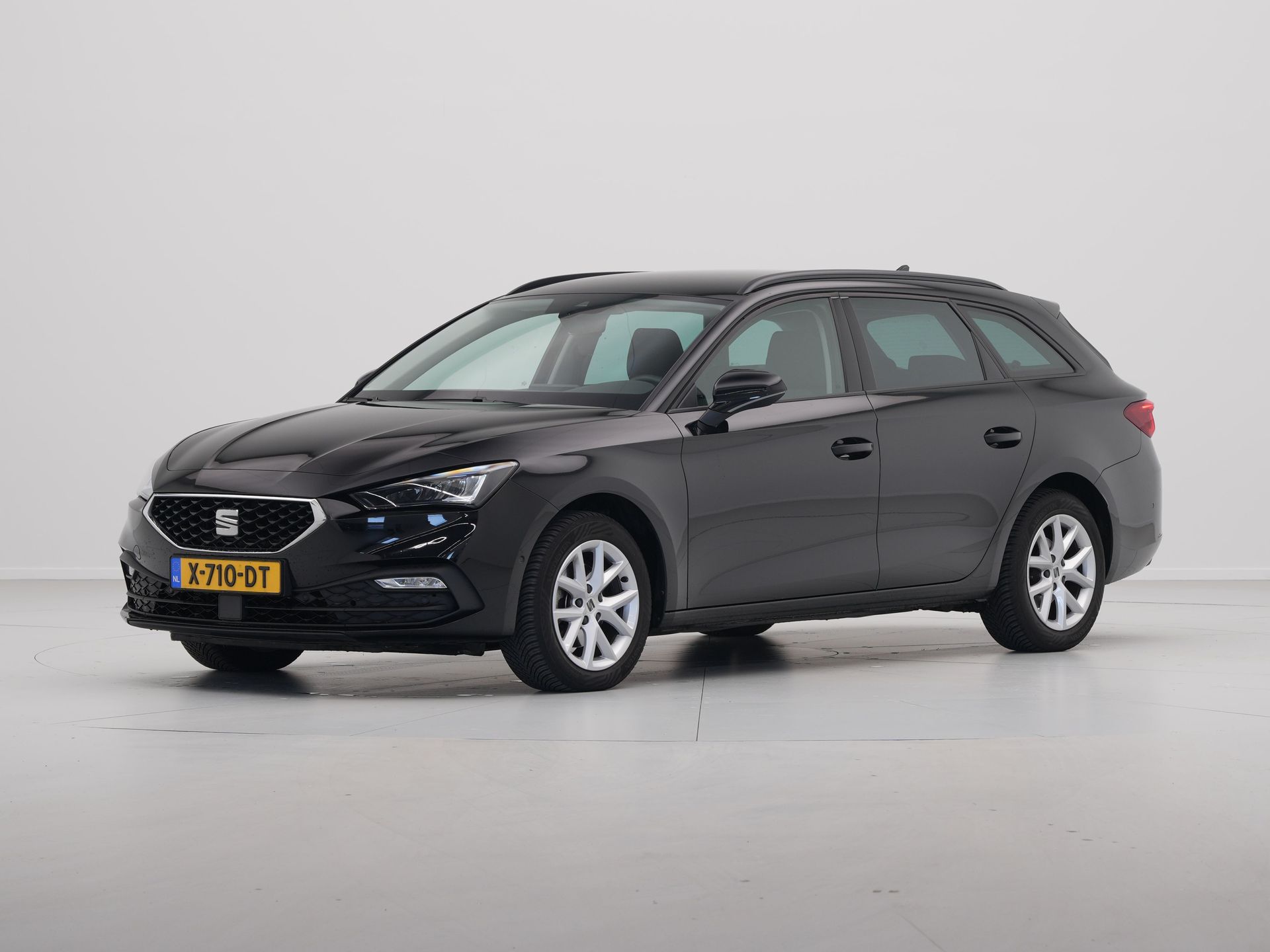 SEAT - Leon Sportstourer 1.0 eTSI 111pk Style Business Intense - 2023