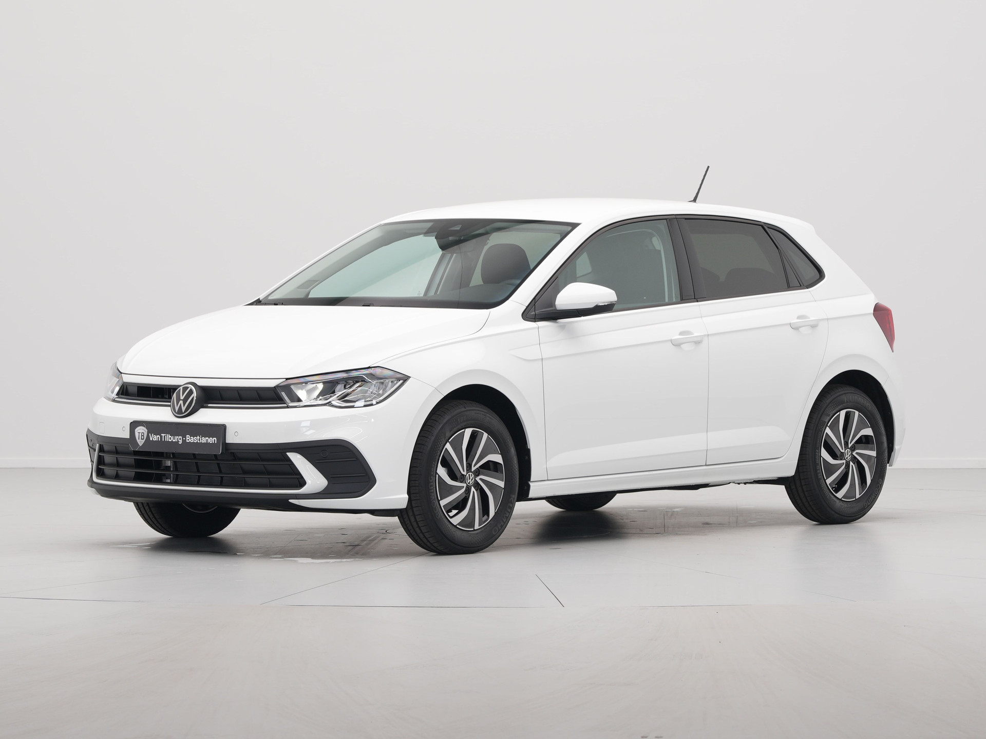 Volkswagen - Polo 1.0 TSI 95 5MT Life Edition - 2024