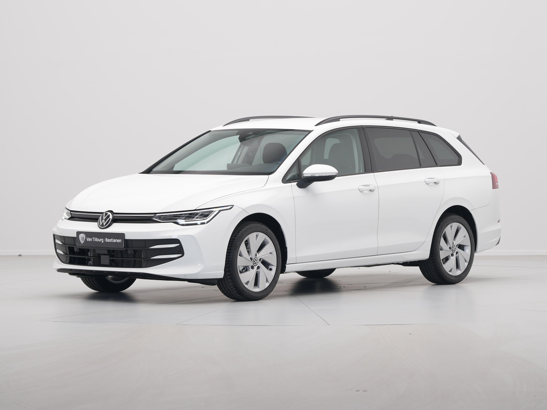 Volkswagen - GOLF Variant 1.5 eTSI 116 7DSG Life Edition - 2024