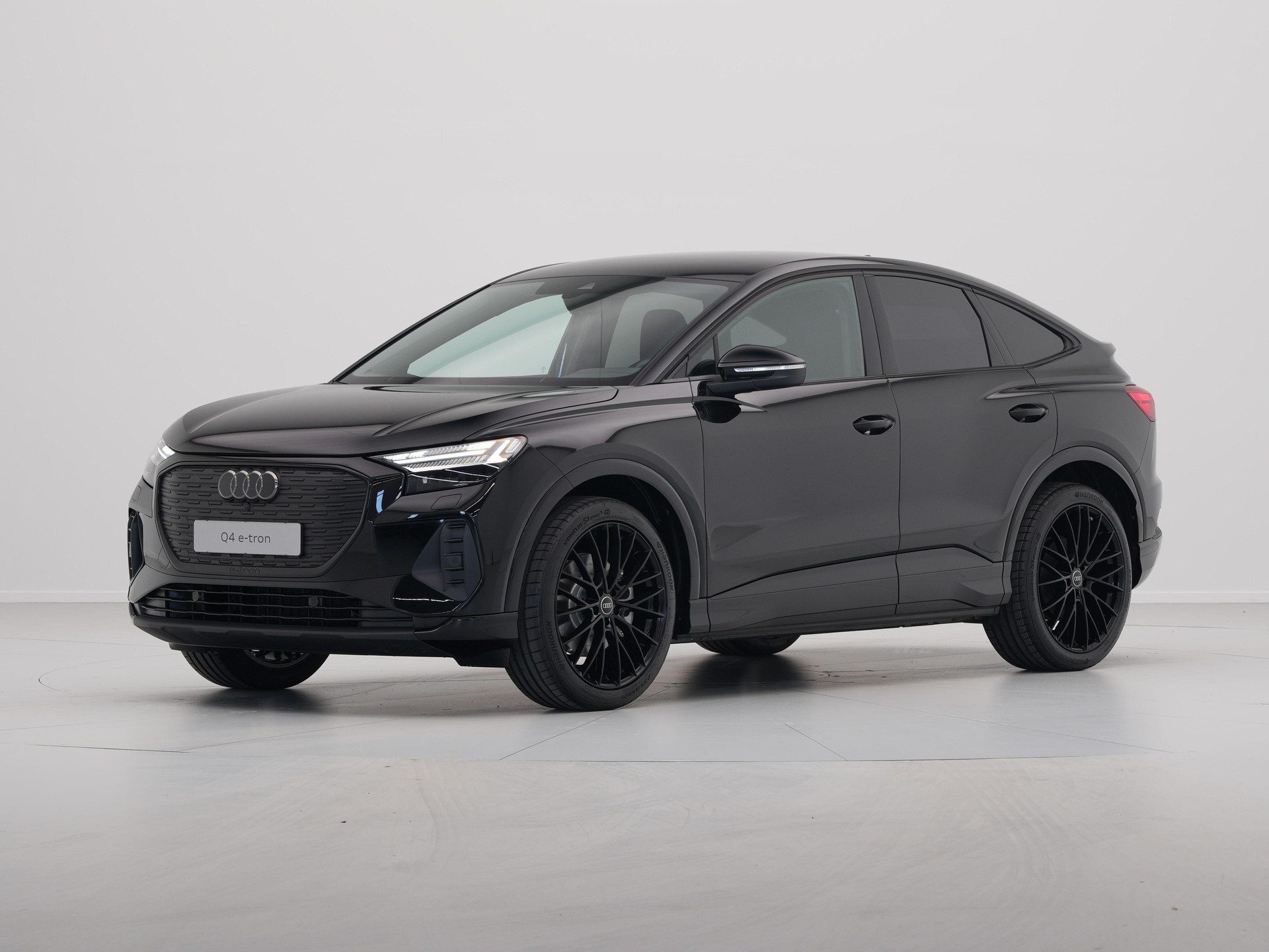 Audi - Q4 Sportback e-tron Q4 Sportback 45 e-tron 286 1AT Advanced edition - 2024