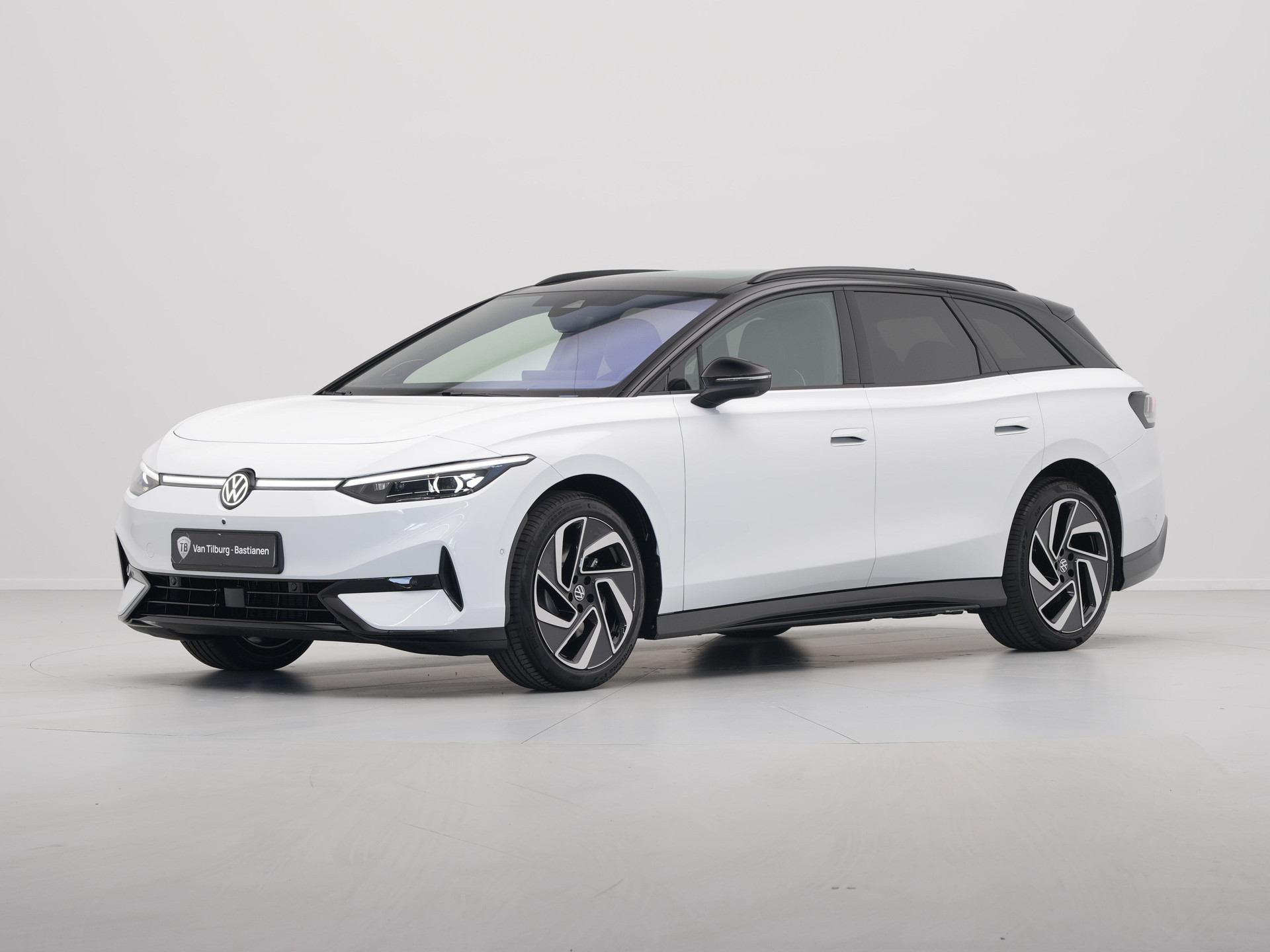 Volkswagen - ID.7 Tourer 86 kWh Elektromotor 286 1AT Pro S Business - 2025