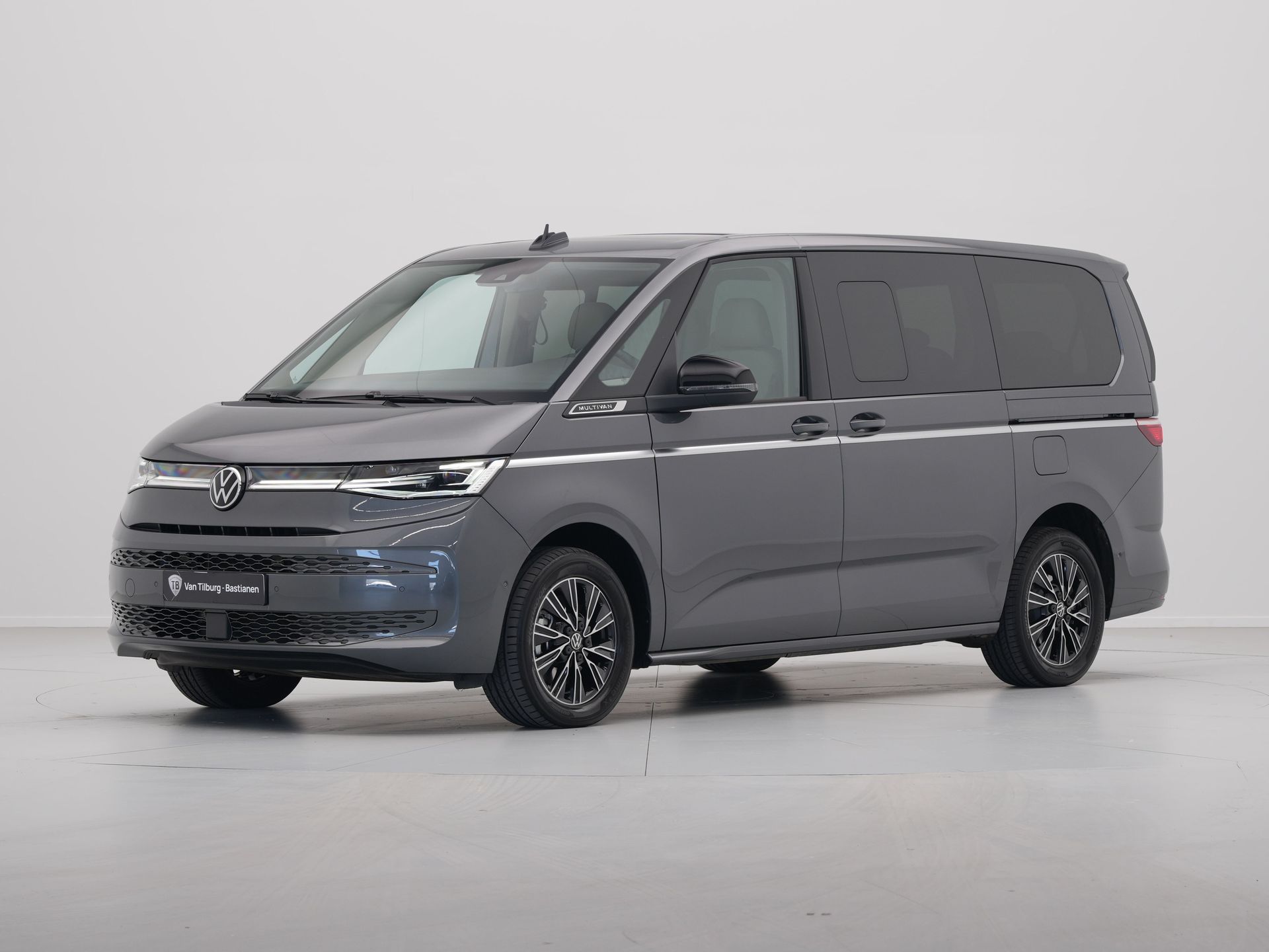 Volkswagen - Multivan 1.4 TSI PHEV Long Style 7P. - 2024