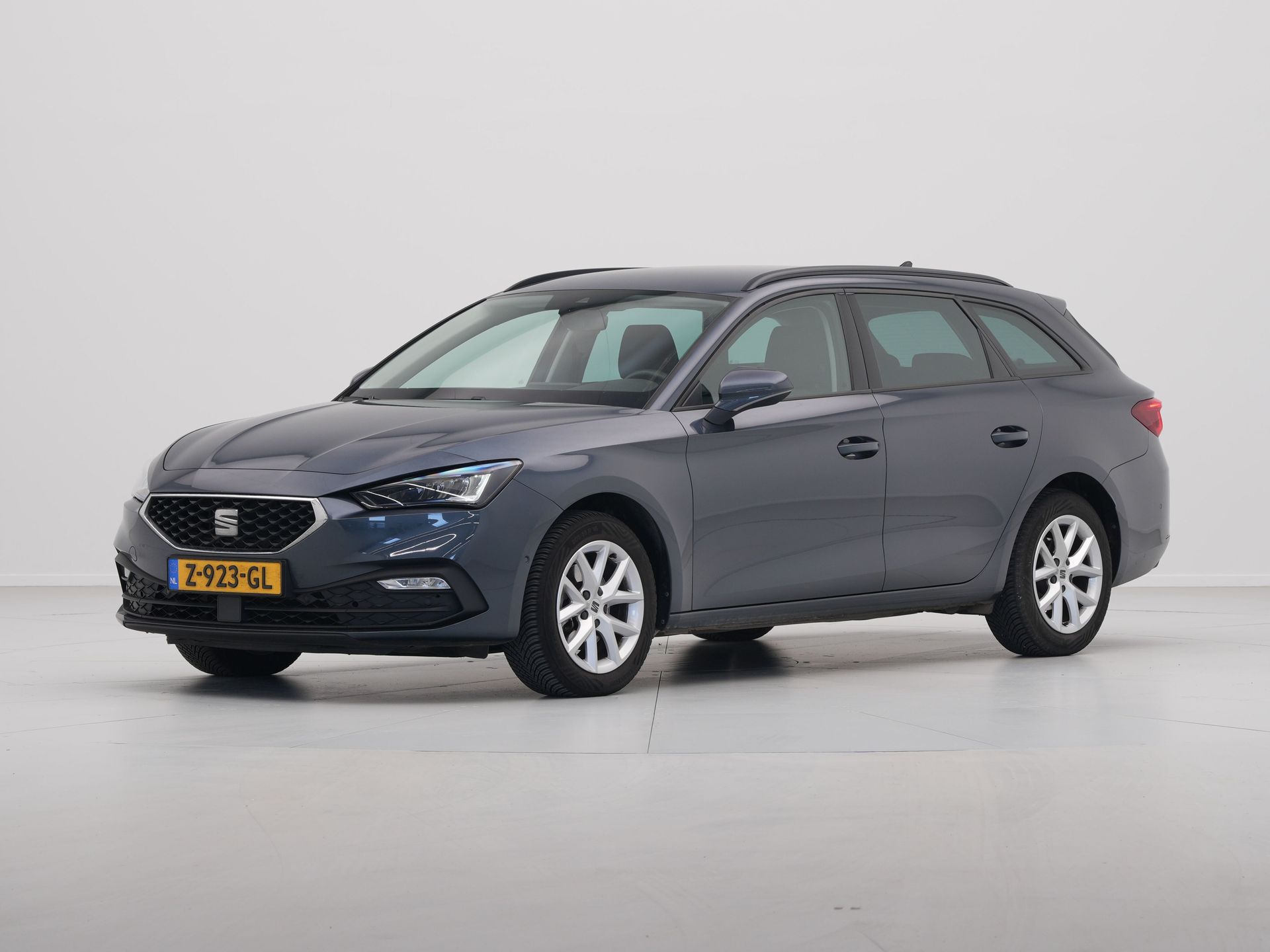 SEAT - Leon Sportstourer 1.5 eTSI Style Business Intense - 2024