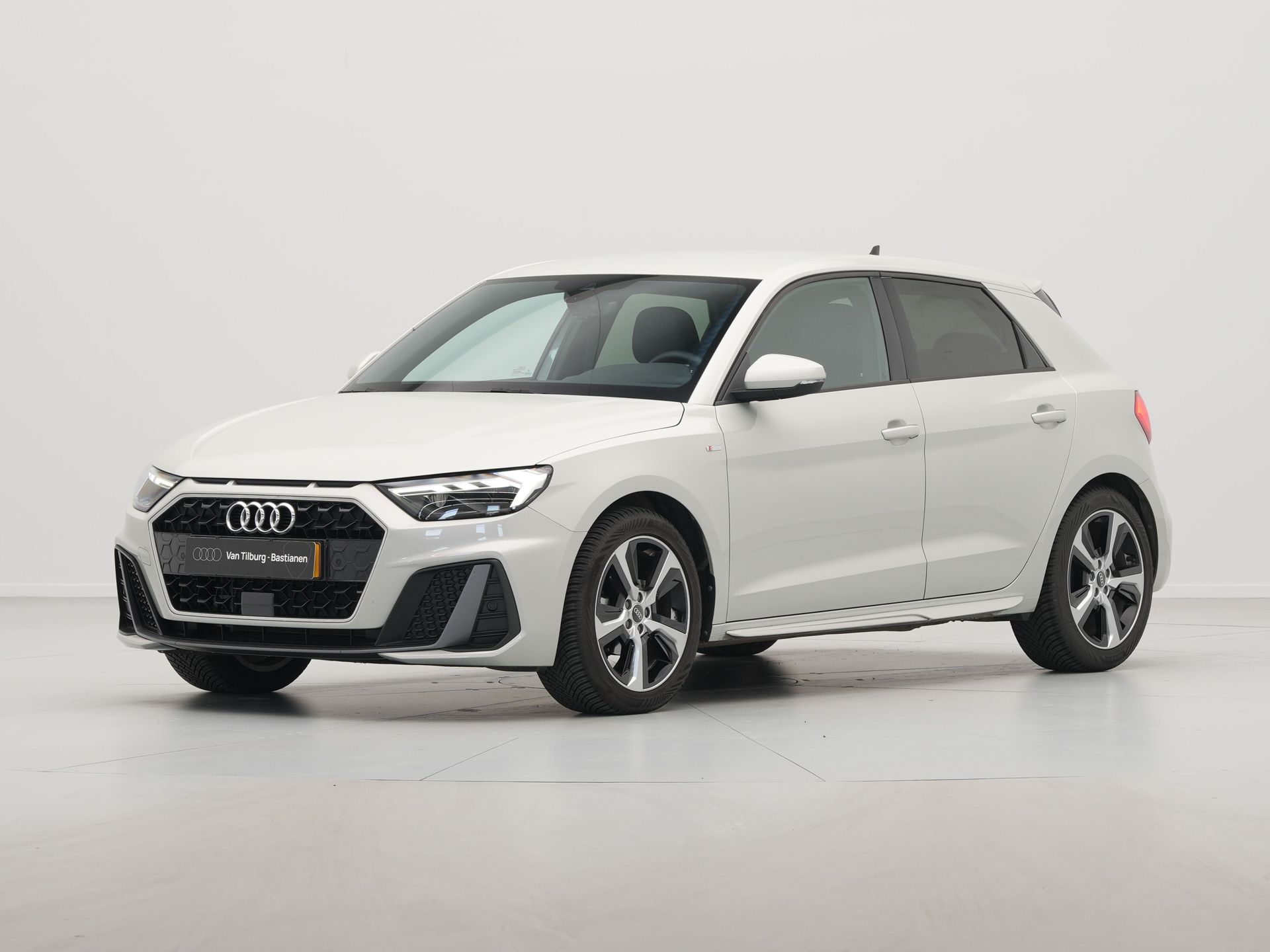 Audi - A1 Sportback 25 TFSI S-Line edition - 2024