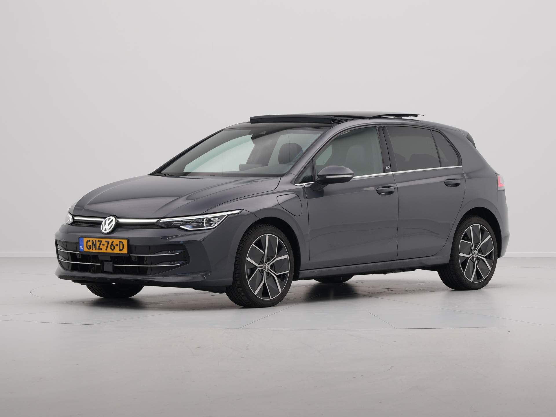 Volkswagen - Golf 1.5 eHybrid 50 Edition - 2024