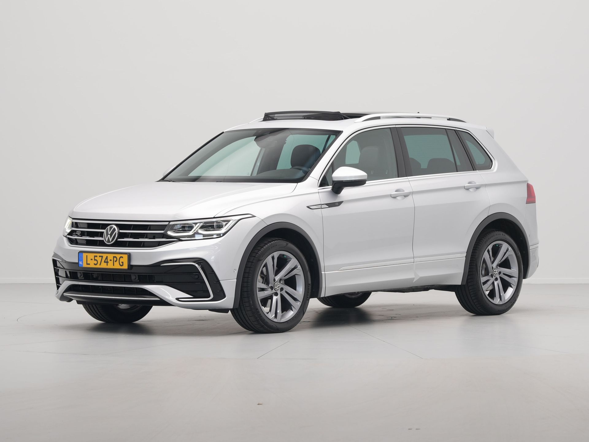 Volkswagen - Tiguan 1.5 TSI 150pk DSG R-Line - 2021