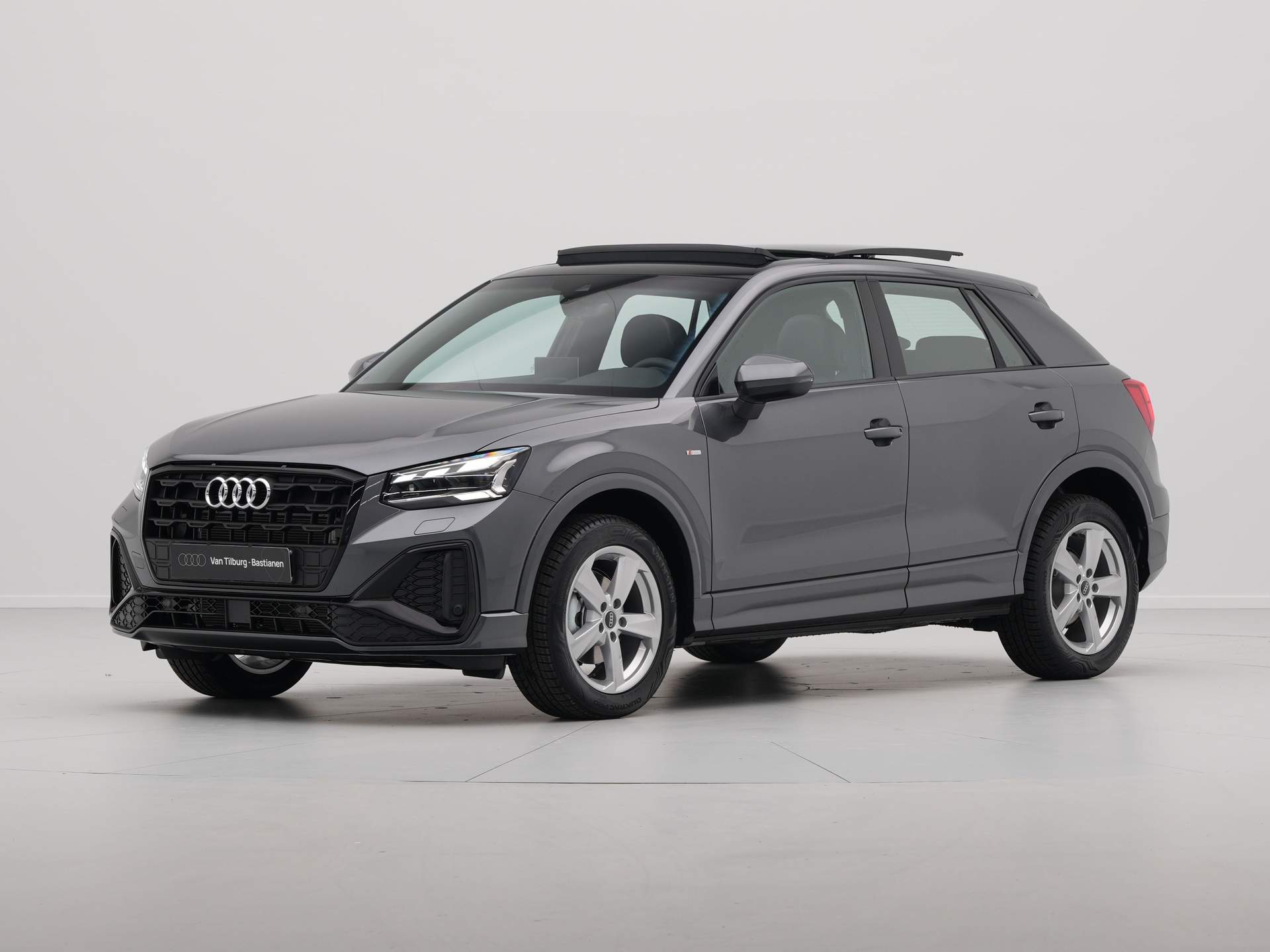 Audi - Q2 35 TFSI S-Line Edition - 2024