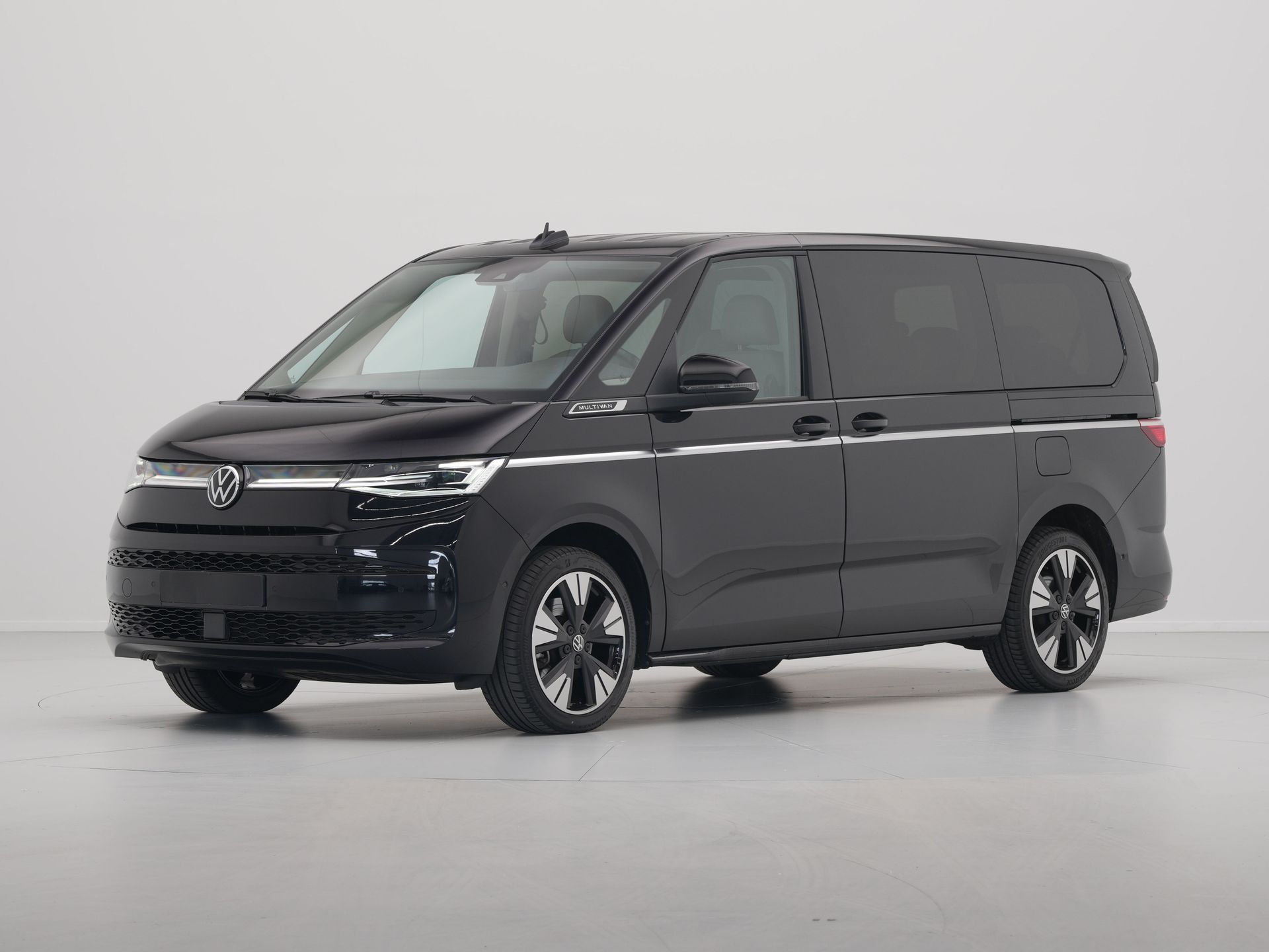Volkswagen - Multivan 1.4 eHybrid 218pk L2H1 Style - 2023